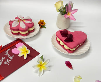 Blossom & Love Macaron Duo