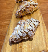 20 Mini almond croissant box