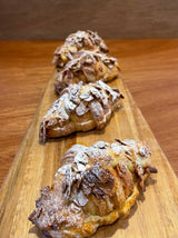 20 Mini almond croissant box