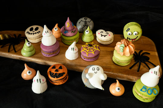 Les Macarons Hantés: The Haunted Macarons Mix Box 6 piece