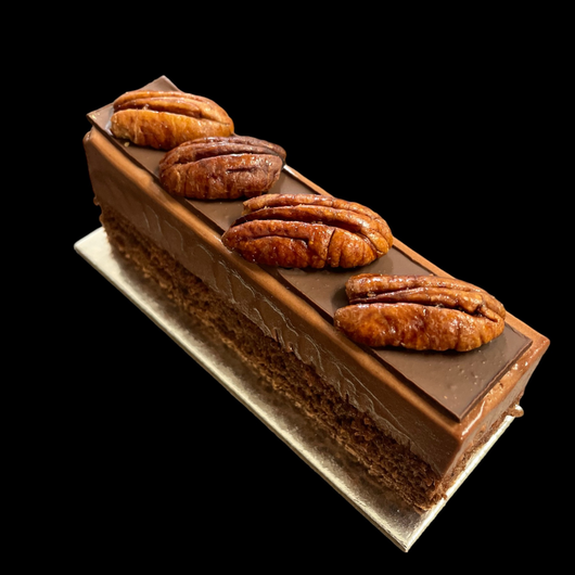 Valrhona chocolate mousse cake and candied pecan